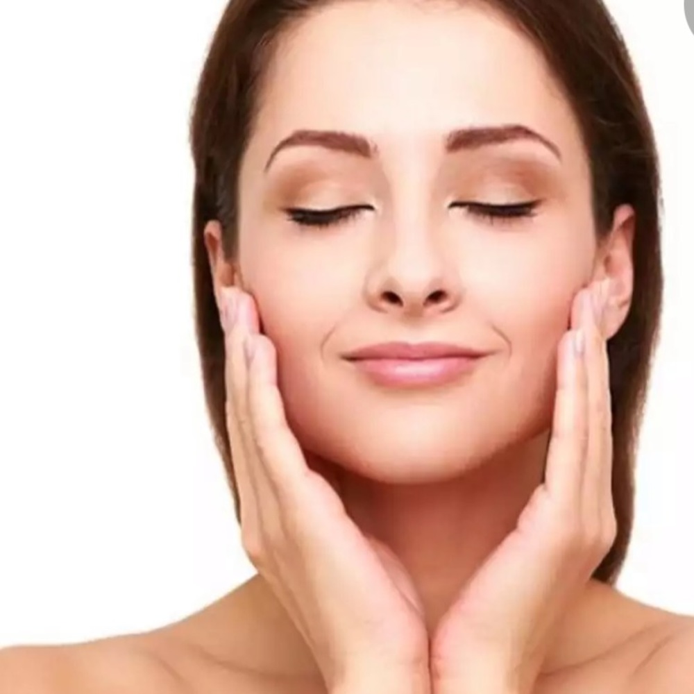 TULA SKINCARE Fruit Enzyme Mask - Picture 2 of 16